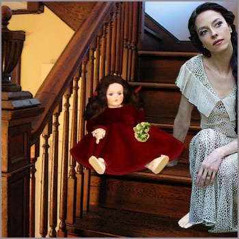 Miss Edith_Dru_Stairs2